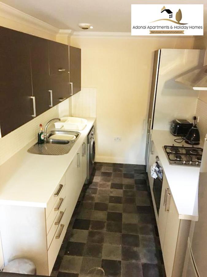 2 Bedroom Apartment At Dagenham , Adonai Serviced Accommodation, Free Wifi And Parking Eksteriør bilde